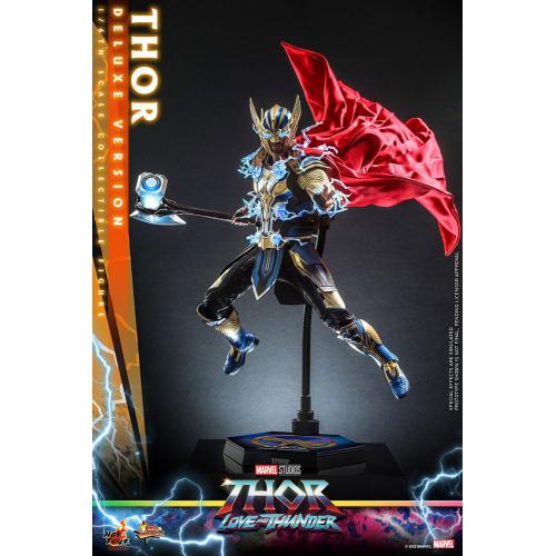 Figura Deluxe Thor: Love and Thunder 32cm