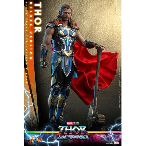 Figura Deluxe Thor: Love and Thunder 32cm